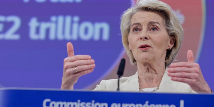 Ursula von der Leyen, presidente della Commissione UE (Ansa)