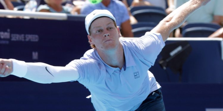 Jannik Sinner in campo, qui nel Cincinnati Open 2025 (ANSA)