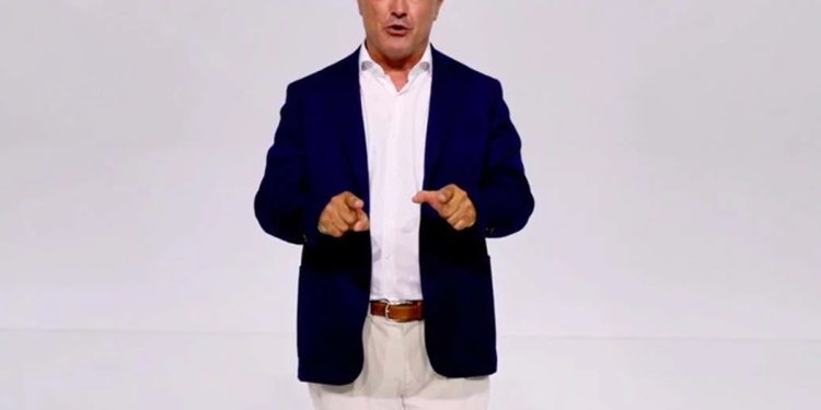 Gianluigi Nuzzi conduce Dentro la notizia