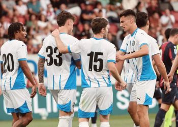 Il Sassuolo in un'amichevole estiva (da facebook.com/officialsassuolocalcio)