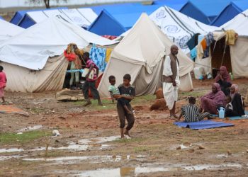Campo profughi in Sudan (Foto: ANSA-EPA/STR)