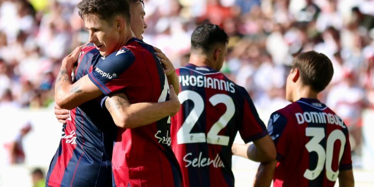 Il Bologna esulta in amichevole (da facebook.com/bfc1909official)