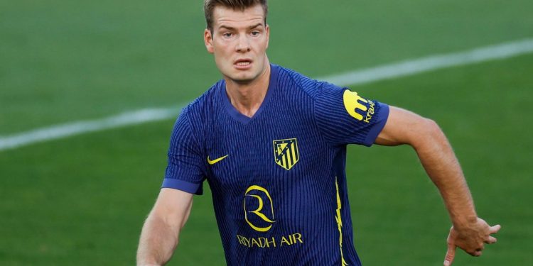 Alexander Sørloth in campo con l'Atletico Madrid (Foto Ansa)