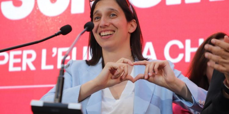 Elly Schlein, segretaria del Pd, a Bari nel 2024 (Ansa)