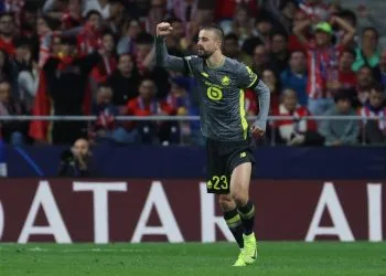 Edon Zhegrova esulta dopo un gol segnato in Champions League col Lille (Foto Ansa)