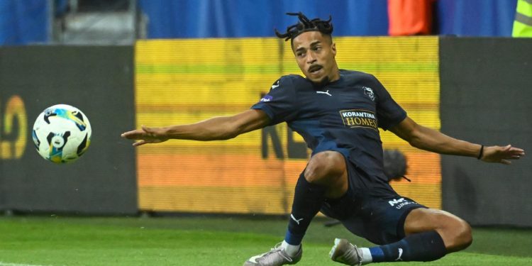 Joao Correia in azione con il Pafos (Foto ANSA)