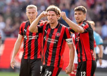 Mads Bech esulta con il  Midtjylland (Foto ANSA)