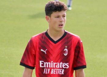Simone Lontani con il Milan Primavera (da Facebook)