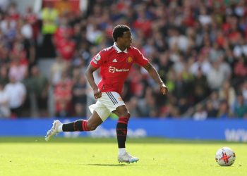 Tyrell Malacia in azione col Manchester United (Foto Ansa)