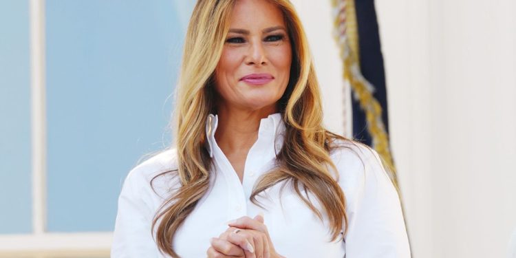 Melania Trump (Foto: ANSA-EPA/BONNIE CASH)
