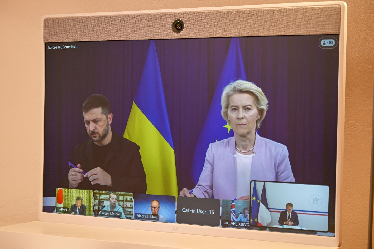 Von der Leyen e Zelensky