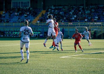 Lecco e Ospitaletto (da facebook.com/CalcioLecco1912)