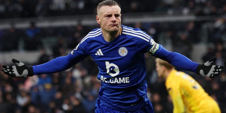 Jamie Vardy esulta con il Leicester (Foto ANSA)