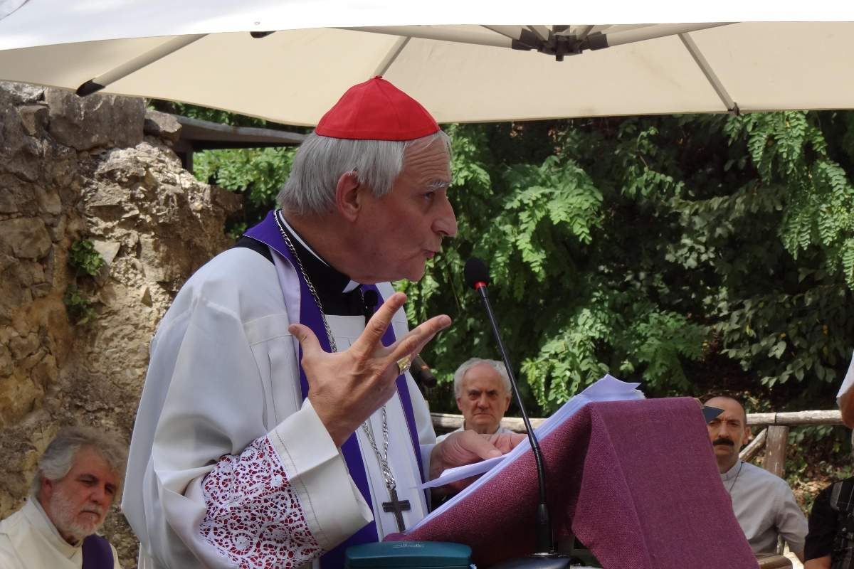 Zuppi legge nomi bimbi morti