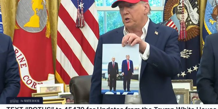 Trump e la foto con Putin