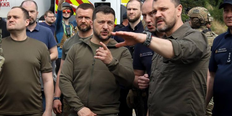 Zelensky con il Ministro dell'Interno a Kherson