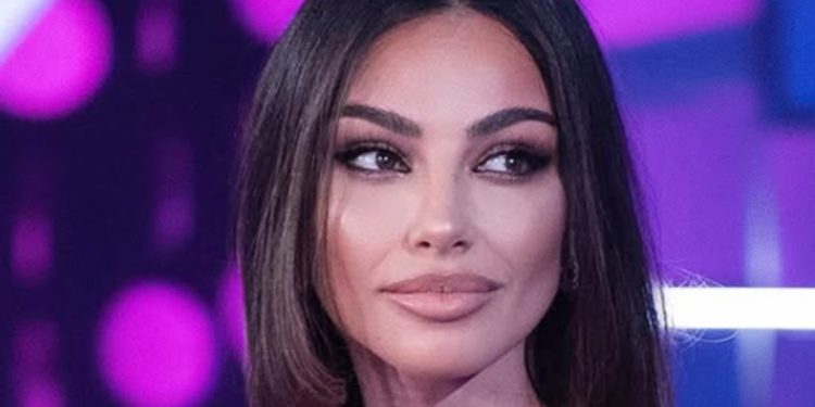 Madalina Ghenea (Instagram)