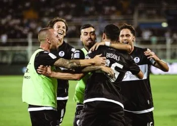 Il Cesena in gol (da facebook.com/cesenafc)