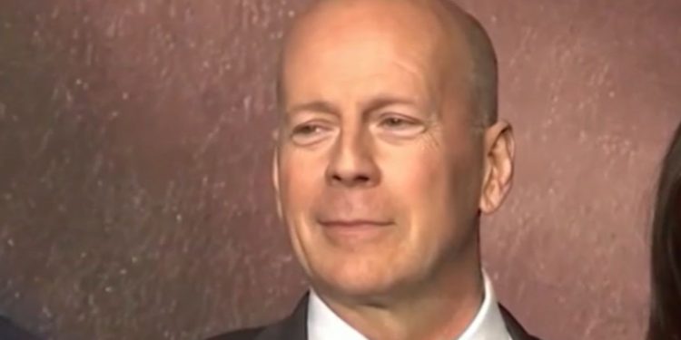 Bruce Willis (Foto: screen Mediaset Infinity)