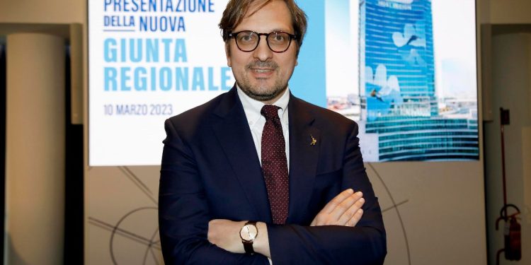 Assessore Guidesi, Lombadia