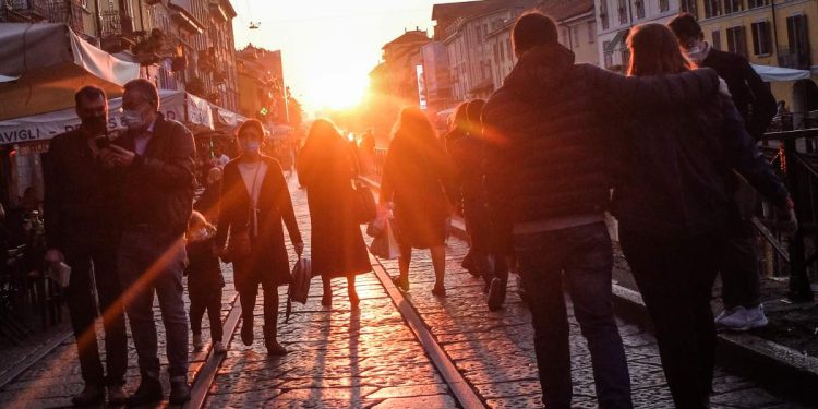 Milano, ottobre 2020: movida ridotta al minimo (Ansa)