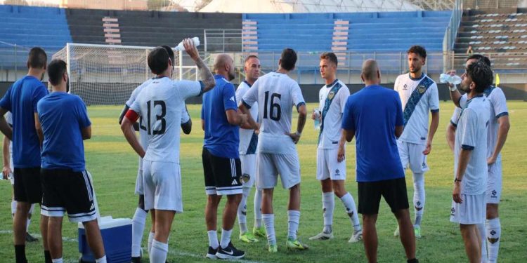 Il Latina in trasferta (latinacalcio1932.it)