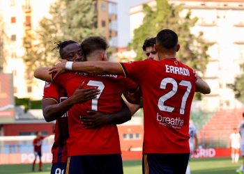 L'esultanza dei giocatori del Potenza (potenzacalcio.eu)