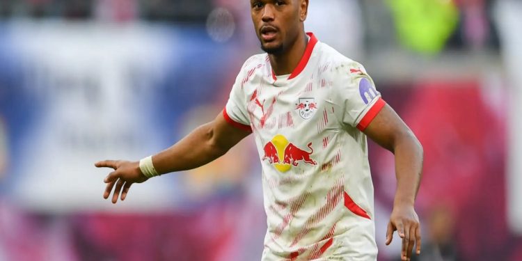 Lois Openda in campo con il Red Bull Lipsia (Foto: Web)