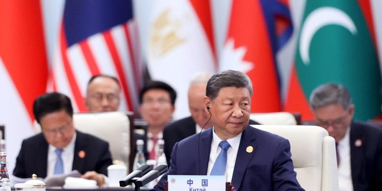 Xi Jinping metre presiede la conferenza SCO a Tianjin (Ansa)