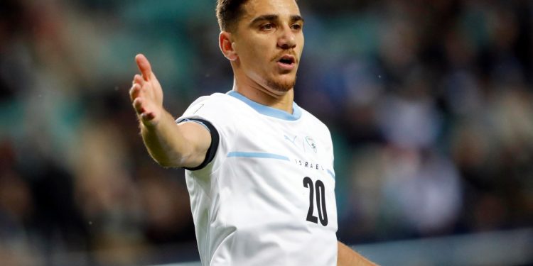 Dan Biton in campo con Israele (Foto ANSA)