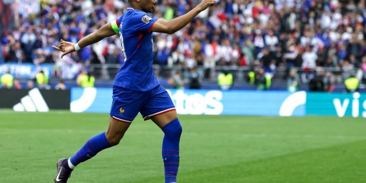 L'esultanza di Kylian Mbappé con la Francia (Foto ANSA)