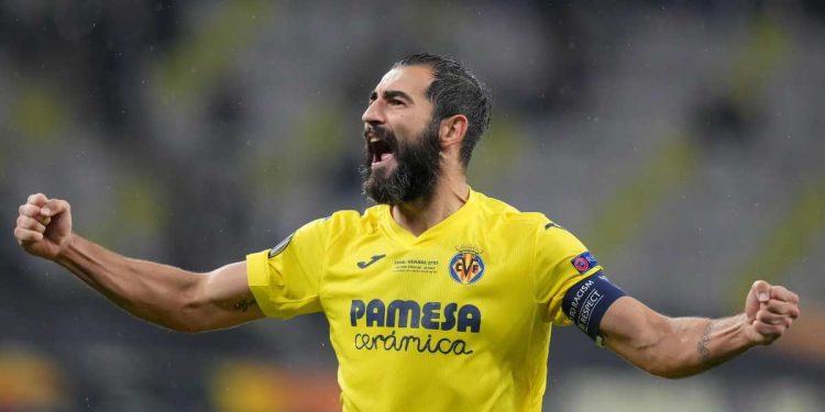 Raul Albiol con la maglia del Villarreal (Foto: Web)