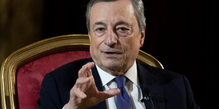 Mario Draghi (Ansa)