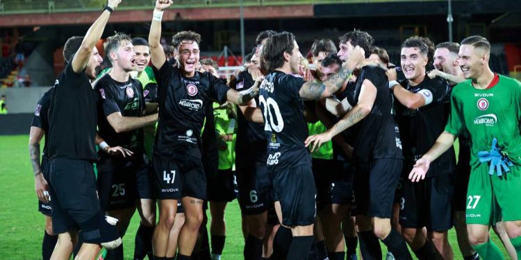 Il Foggia festeggia una vittoria (da facebook.com/officialcalciofoggia1920)