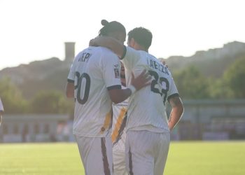 Alessio Nepi e Giuliano Laezza esultano con il Giugliano (da facebook.com/asdgiuglianocalcio1928)