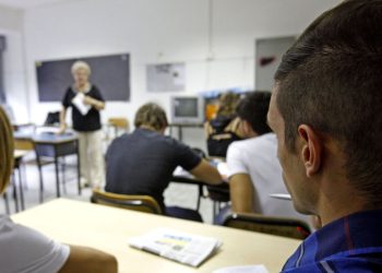 Studenti in classe (Ansa)