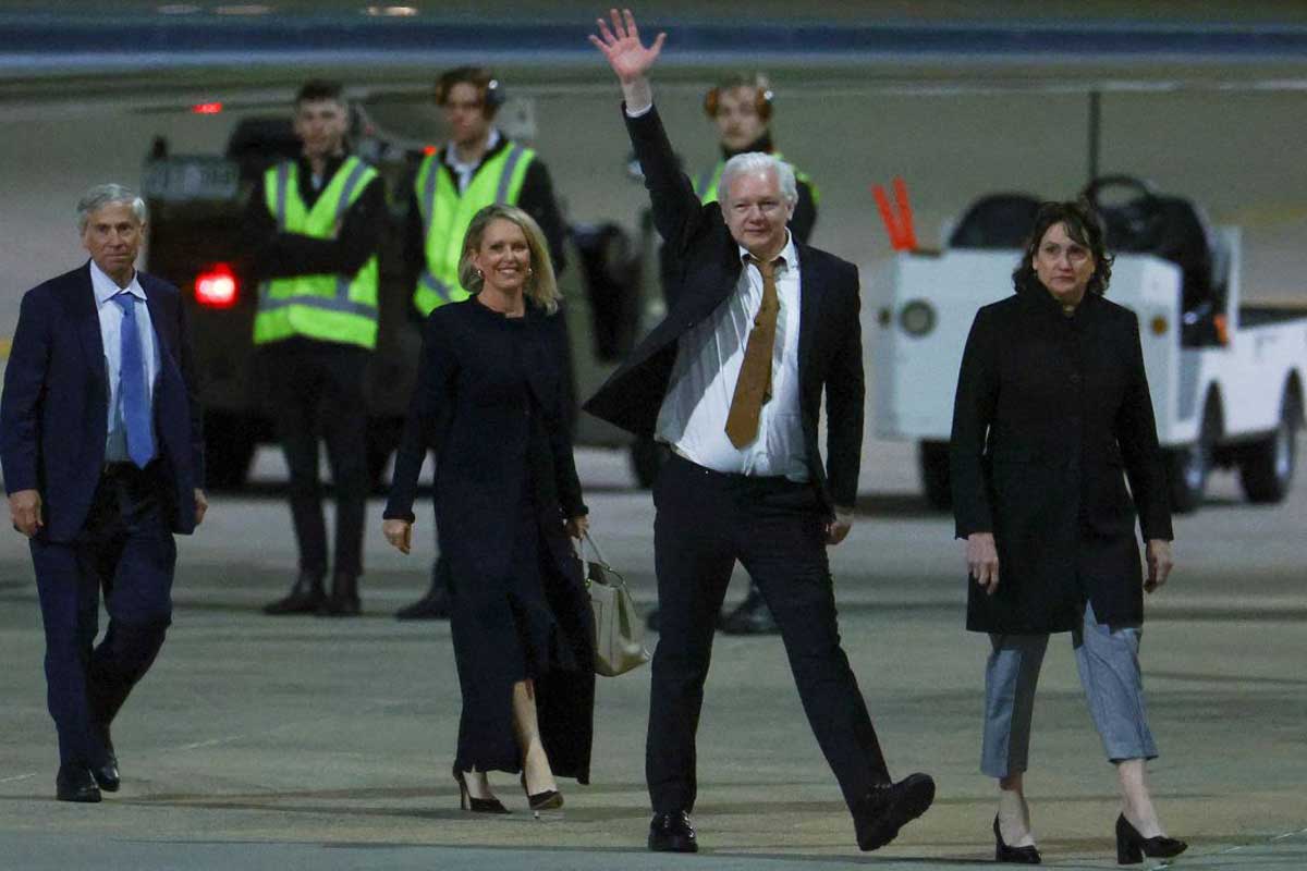 Julian Assange libero