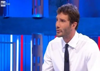 perché affari tuoi non va in onda