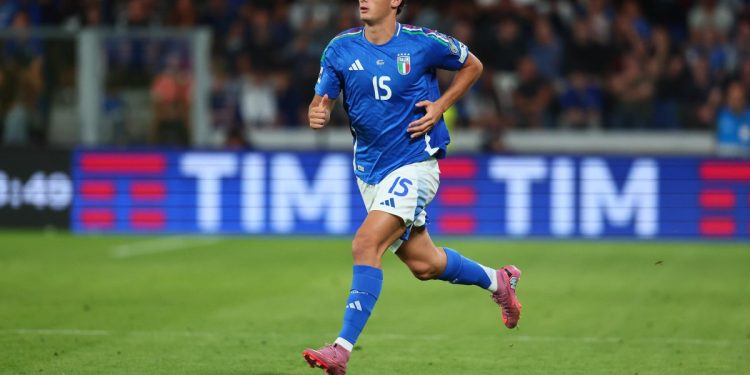 Francesco Pio Esposito fa il suo esordio con l'Italia (Foto ANSA)