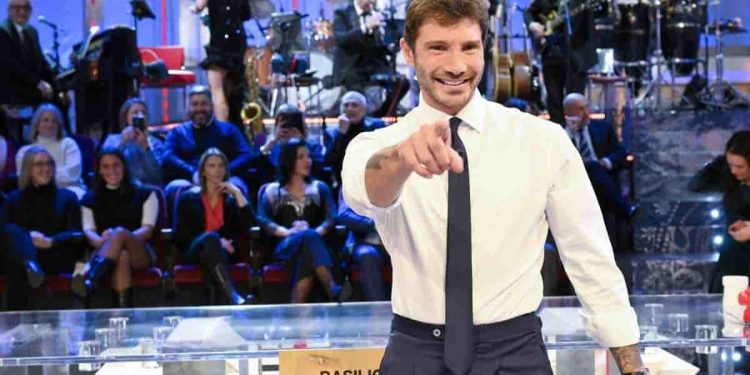 affari tuoi perché non va in onda