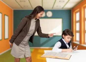 Divieto cellulari in classe