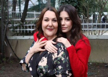 Le protagoniste del film Sumru Yavrucuk e Özge Gürel (Foto Web)