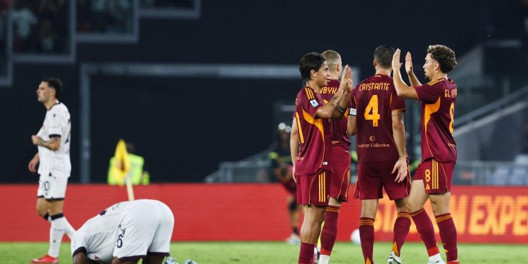 Paulo Dybala e Neil El Aynaoui esultano con la Roma (Foto ANSA)