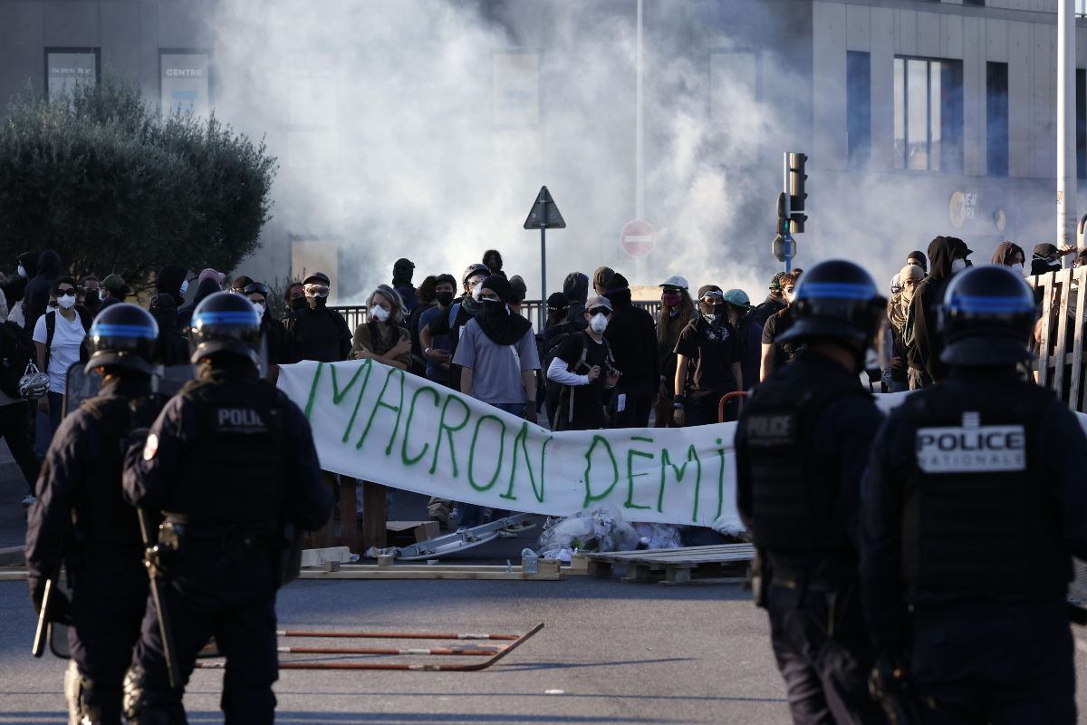 Proteste in Francia contro Macron