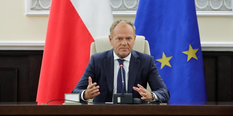 Tusk, Polonia