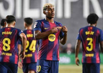 Lamine Yamal esulta con il Barcellona (Foto ANSA)