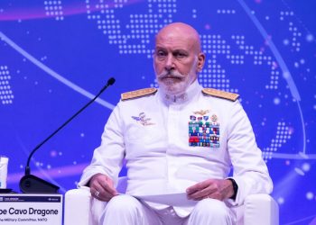 L'ammiraglio Giuseppe Cavo Dragone