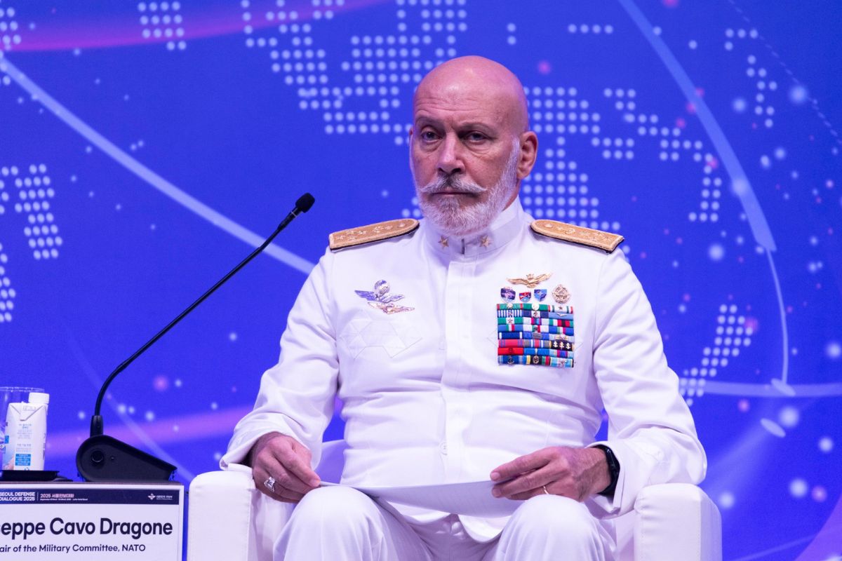 L'ammiraglio Giuseppe Cavo Dragone