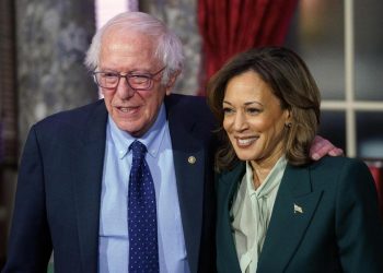 Bernie Sanders e Kamala Harris
