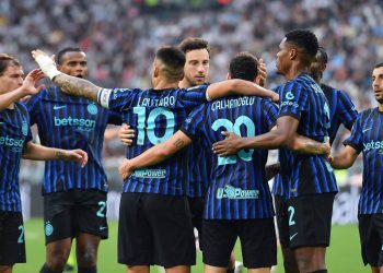 L'Inter festeggia un gol di Hakan Calhanoglu (Foto ANSA)